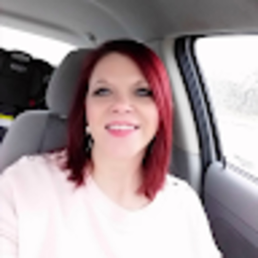 Meet your Posher, Denise